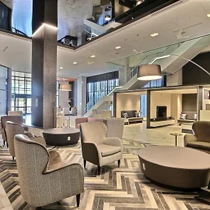 Courtyard By Marriott Montreal 3*, Brossard Canada