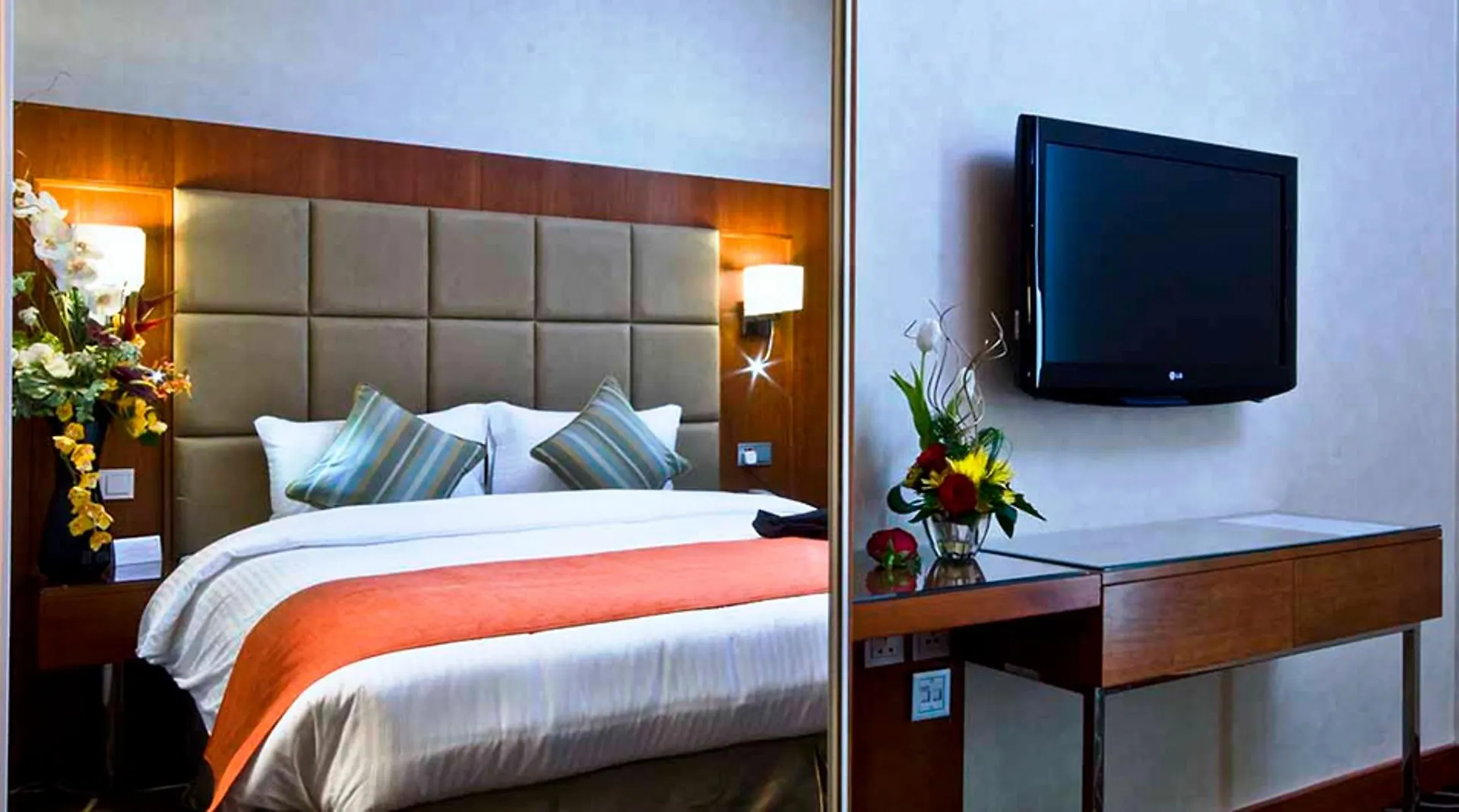 Montreal Barsha Hotel Dubai