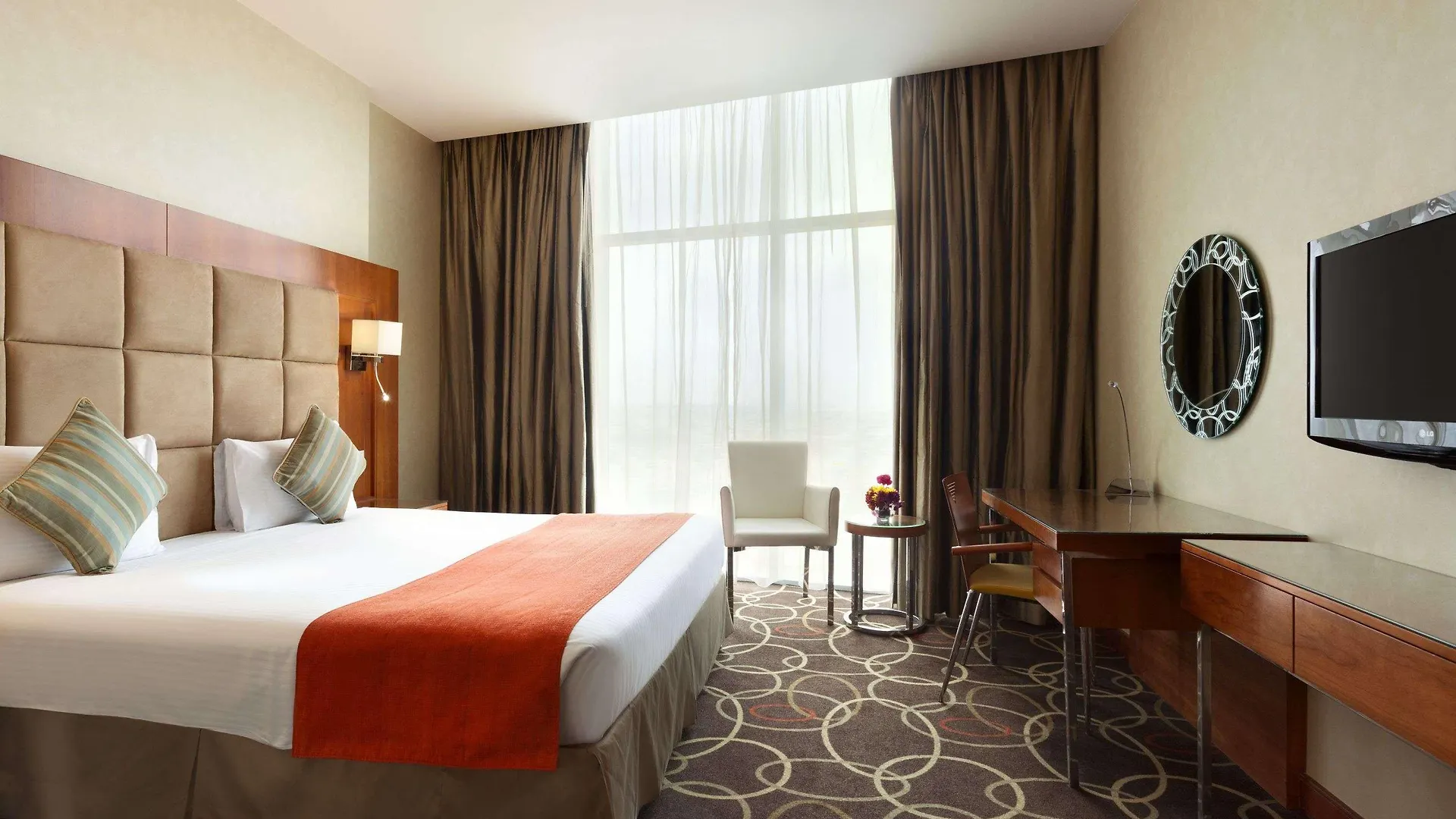 Montreal Barsha Hotel Dubai