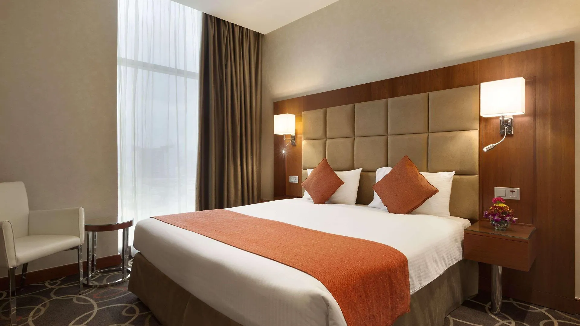 Montreal Barsha Hotel Dubai 4*,  Birleşik Arap Emirlikleri