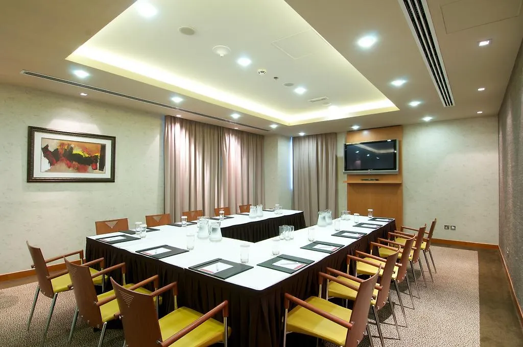 Montreal Barsha Hotel Dubai