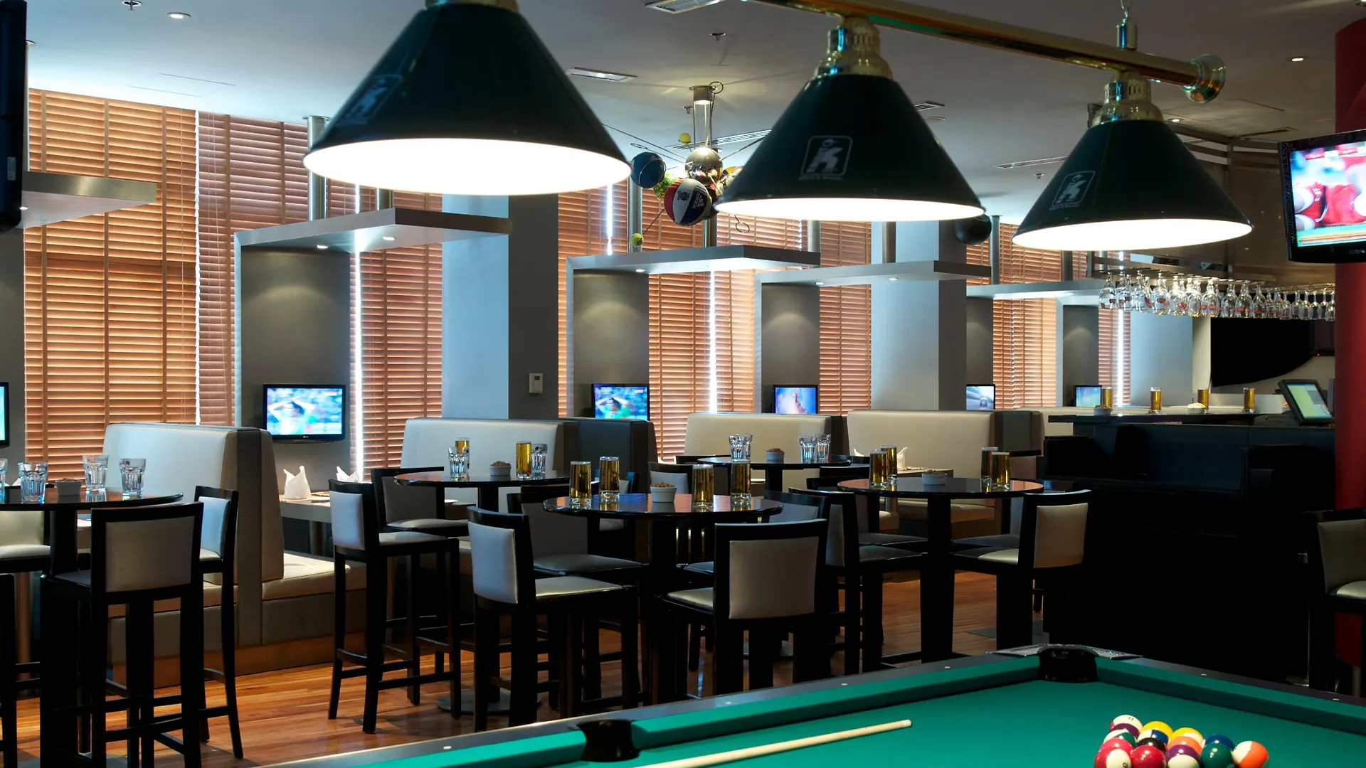 Montreal Barsha Hotel Dubai