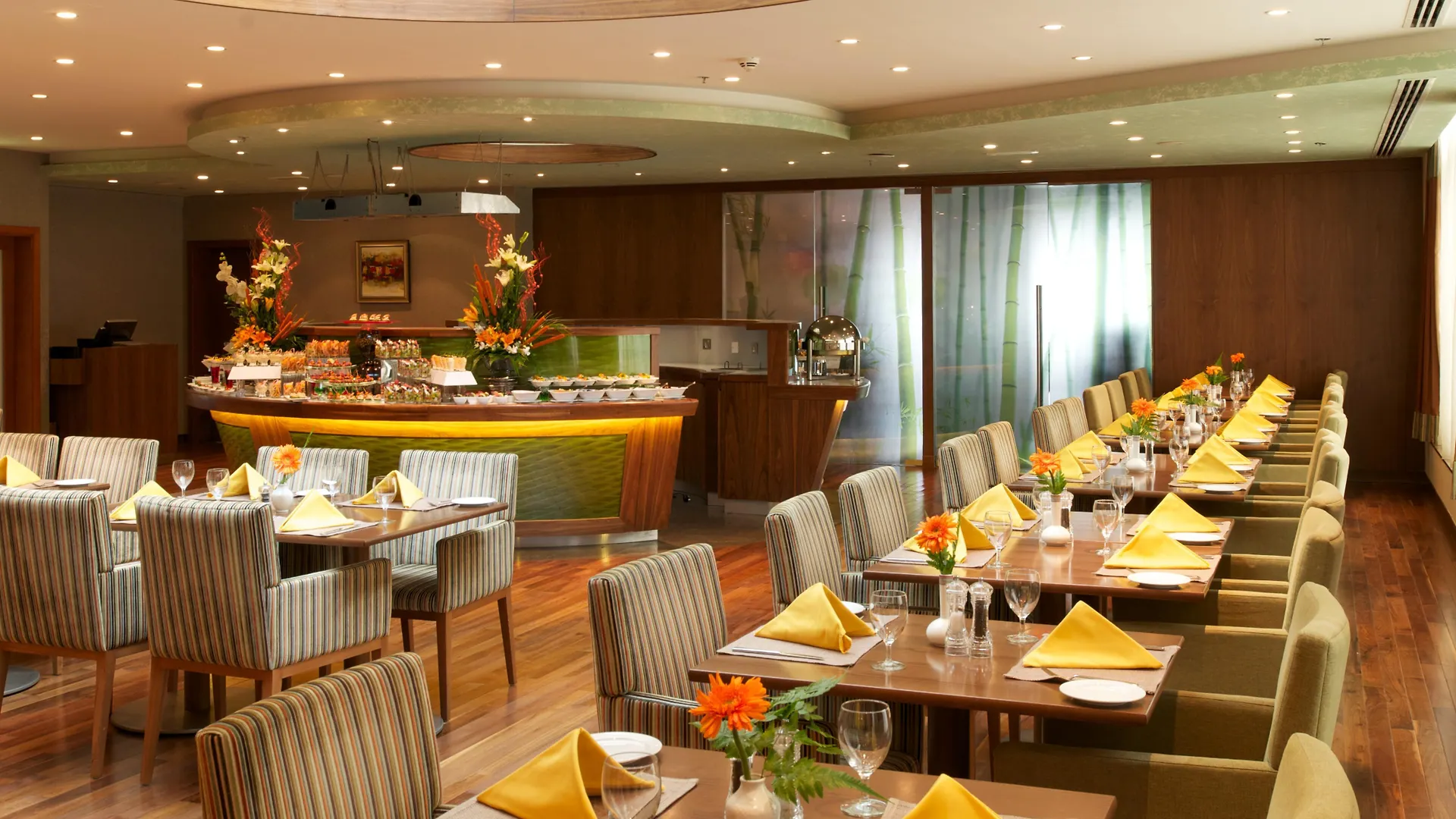 Montreal Barsha Hotel Dubai