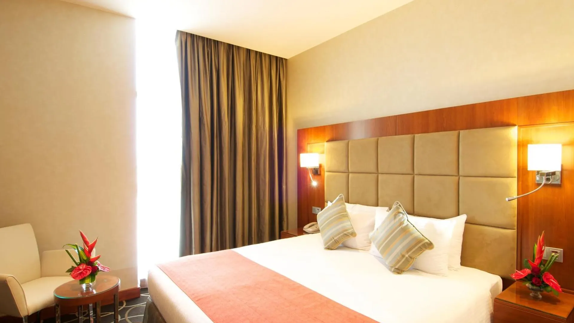 Montreal Barsha Hotel Dubai