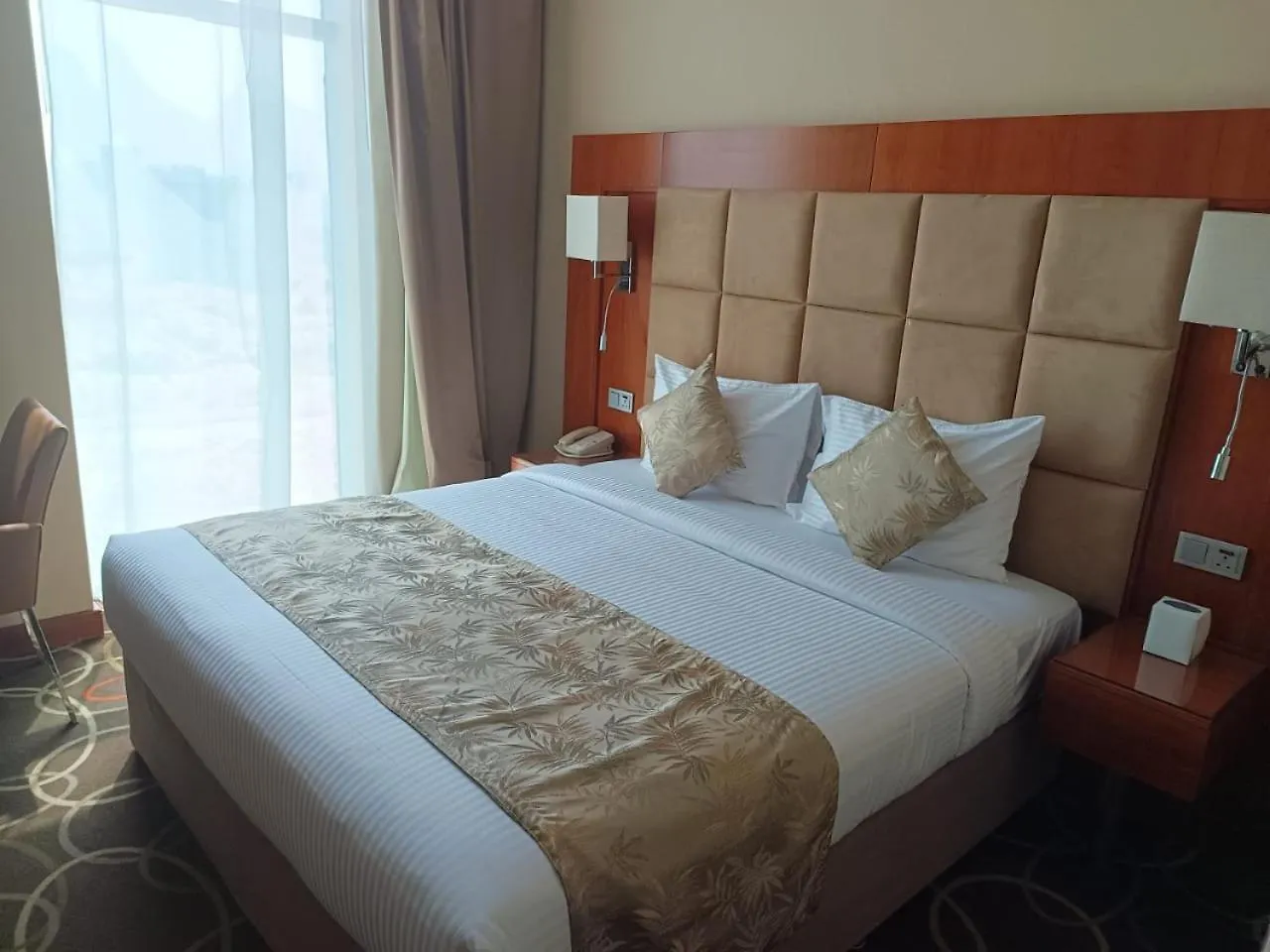 Montreal Barsha Hotel Dubai 4*,